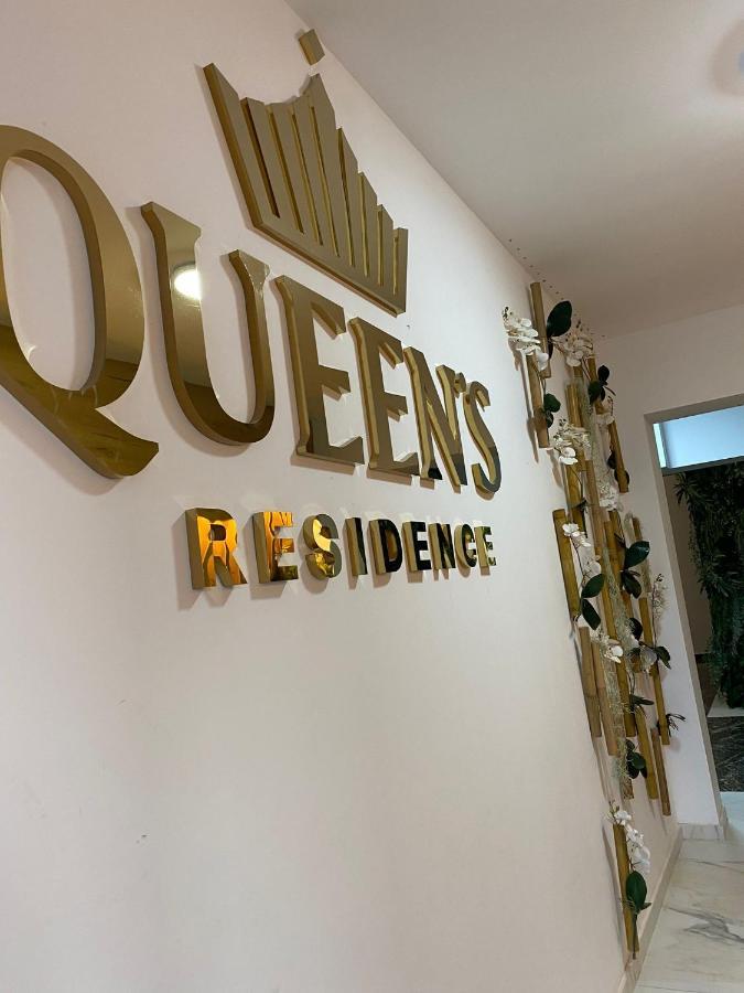 Queen's Deluxe Mamaia Nord * Năvodari
