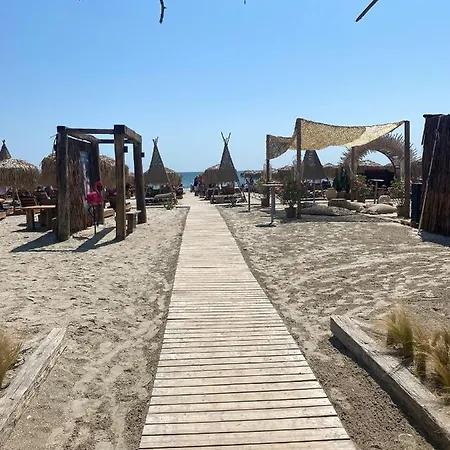 Queen'S Studio Deluxe Mamaia Nord Navodari Exterior photo