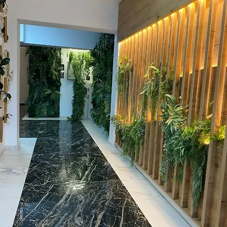 Queen'S Studio Deluxe Mamaia Nord Navodari Exterior photo